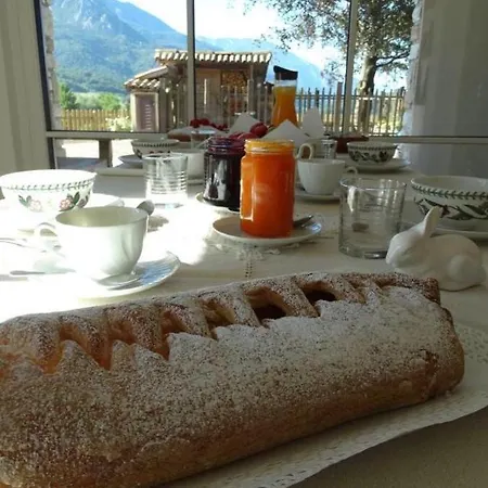 La Casa In Collina Bed & Breakfast