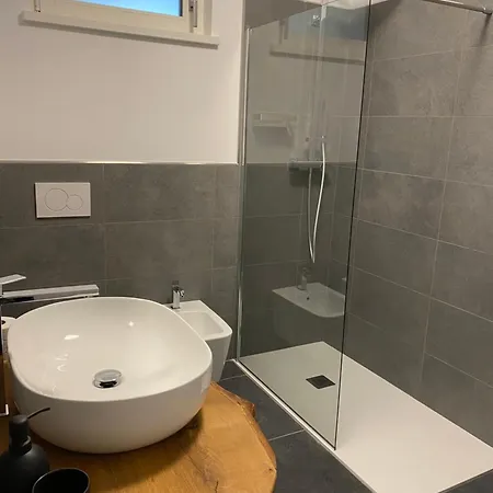 La Casa In Collina 3*